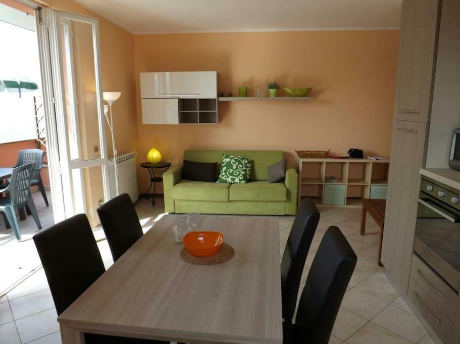 New Apartment Lake 10 ヴァレンナ エクステリア 写真